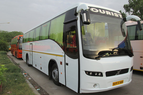 45 Seater Volvo Coach