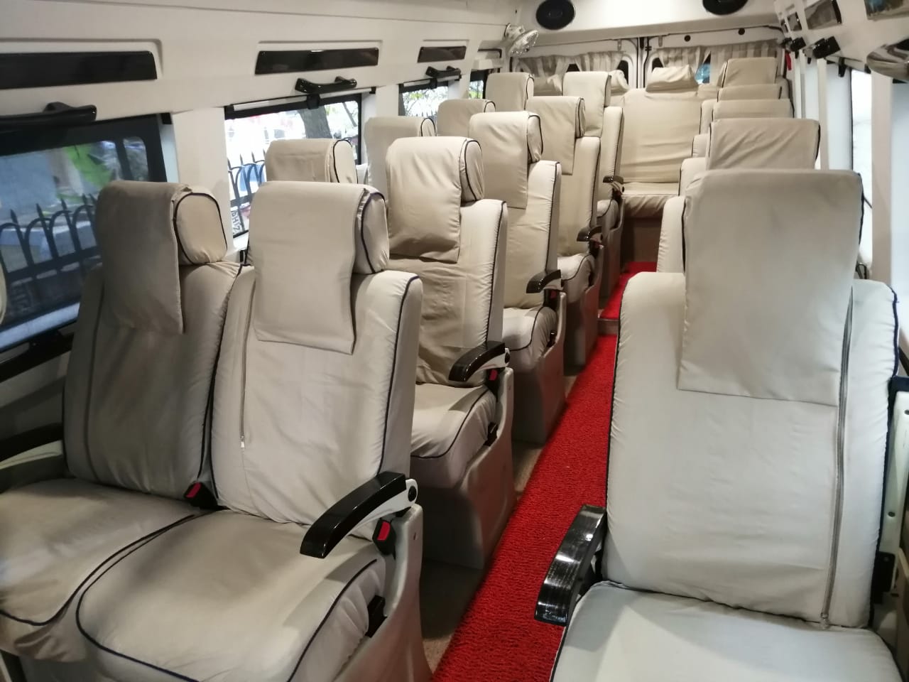 18 Seater Luxury Tempo Traveller in Chandigarh
